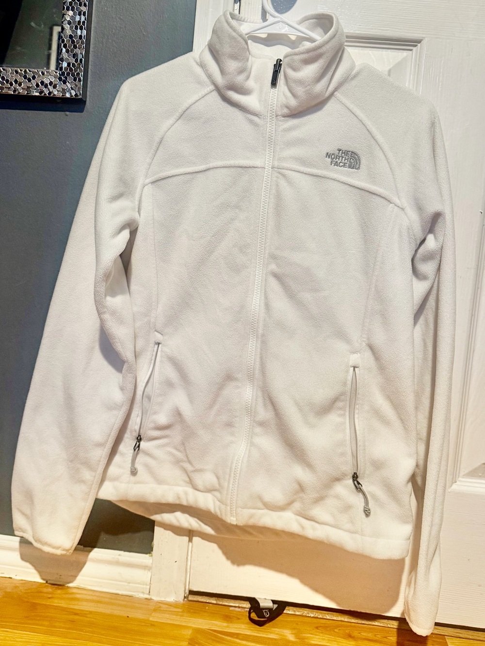 The North Face Osito Fleece Jacket Women's White Full-Zip